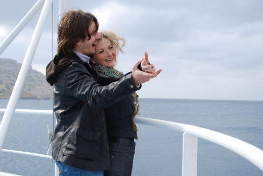 Mihai Petre și soția au recreat o SCENĂ CELEBRĂ! Tu poți ghici despre ce film este vorba?