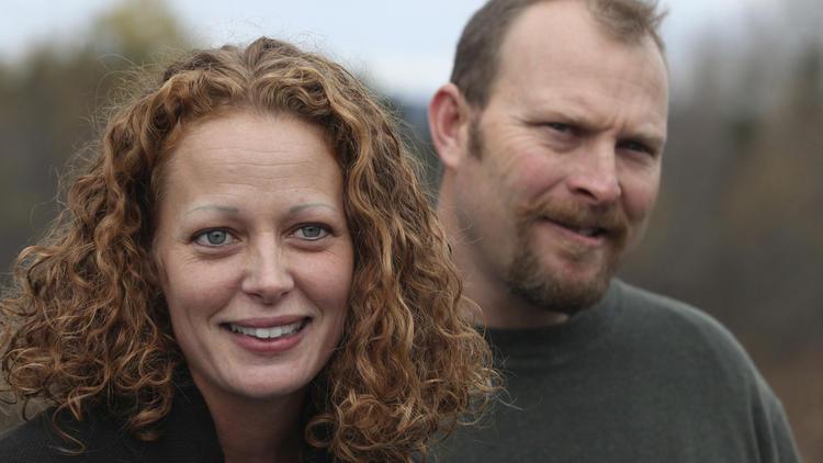 Inconştienţă maximă sau nebunie!? Ce face asistenta asta după ce a &icirc;ngrijit bolnavii de Ebola din Africa te va lăsa mască!