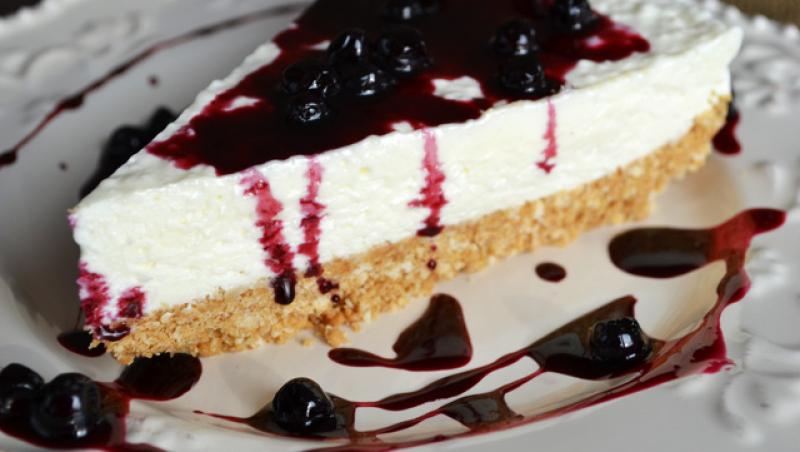 N-ai nevoie de cuptor pentru un cheesecake delicios! Se face în doar zece minute şi e absolut delicioasă! Vezi reţeta aici