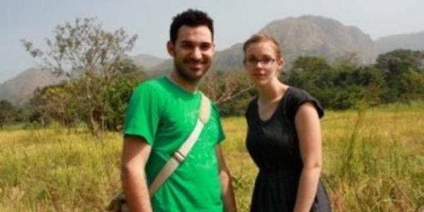 S-a vindecat de Ebola, &icirc;nsă acum are INTERZIS la SEX! Ce se &icirc;nt&acirc;mplă cu medicul care a scăpat de febra hemoragică!