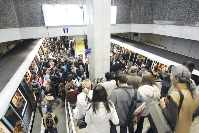 Atentat la metroul din Cairo! 16 oameni au fost răniți, după explozia unei bombe