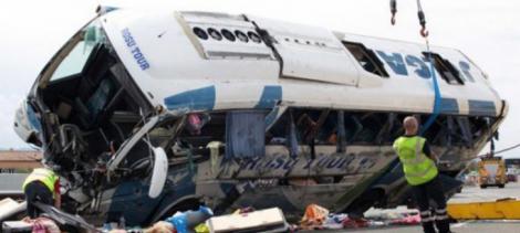 TRAGEDIE. Un autocar cu 46 de pasageri s-a răsturnat. Oamenii mergeau la mănăstirea Prislop