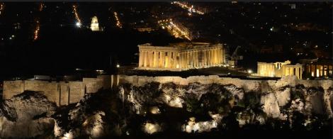 Concerte in pietele mari si petreceri pe acoperisurile hotelurilor, in Atena