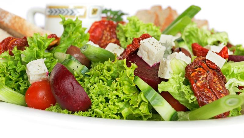 Reţeta lui Vlădutz: Salată fermecată, pentru un plus de energie!