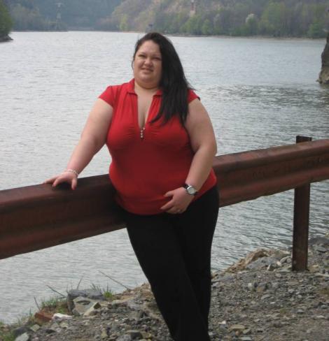 O româncă obişnuită face senzaţie în străinătate! Avea 205 kilograme, dar s-a transformat într-o femeie SUPERBĂ! Schimbarea e uluitoare