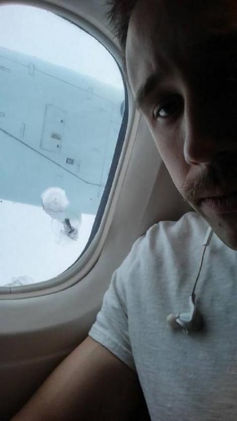 În avion, în timpul zborului, un pasager a îngheţat de spaimă când s-a uitat pe fereastră: "Nu am mai văzut așa ceva de 25 de ani"