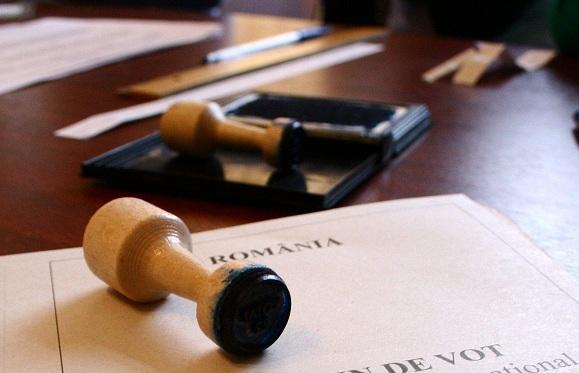 Victor &Icirc;nt&acirc;iul şi Klaus al Doilea! Premierul şi Primarul dispută finala pentru fotoliul de la Cotroceni