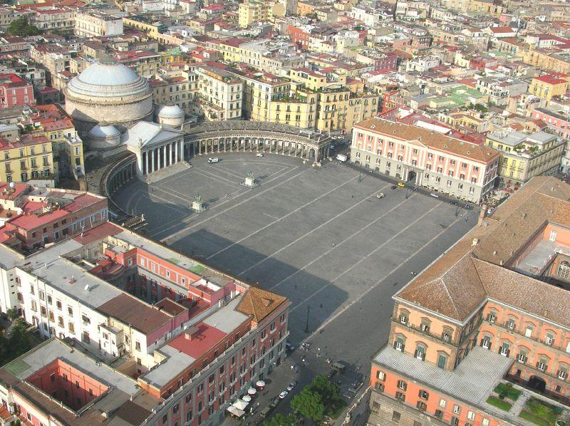 Revelion in orasul istoric, Napoli
