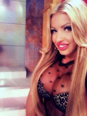 Nici &icirc;n zona intimă nu a durut-o at&acirc;t de tare! Ce și-a făcut Loredana Chivu de a urlat de durere