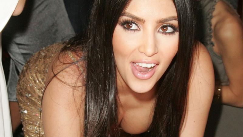 O nouă fotografie din DORMITORUL lui Kim Kardashian face senzaţie pe INTERNET! Adevărul GOL-GOLUŢ