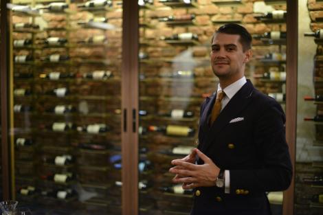 Trebuie să ştii asta! Virgil Mănescu dă sfaturi despre alegerea vinului pentru mese festive, dar și pentru un cadou elegant