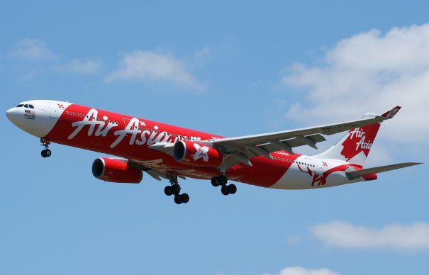 Avionul AirAsia cu 162 de persoane la bord, dispărut de pe radare, S-A PRĂBUŞIT!