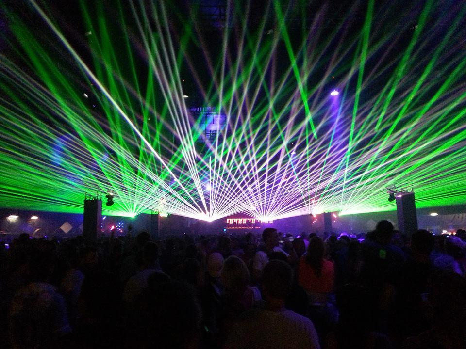 Concerte, proiecții grafice și tun de lumină către cer! Ce DISTRACȚII vor fi &icirc;n București de Revelion!