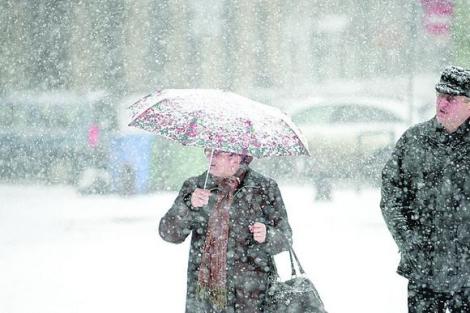 Prognoza meteo pentru următoarele două săptămâni! Răspunsul la întrebarea pe care o pun toţi românii: "Va ninge de Crăciun?"