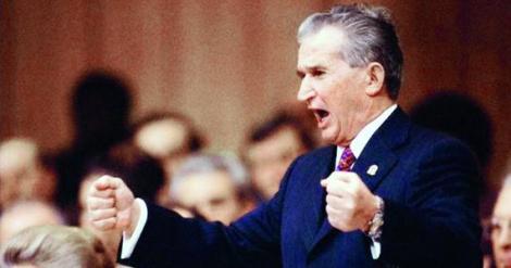 Nicolae Ceaușescu, tovarăș conducător și poet, cu BAC-ul luat la 47 de ani. Iată scrisul DE MÂNĂ al dictatorului