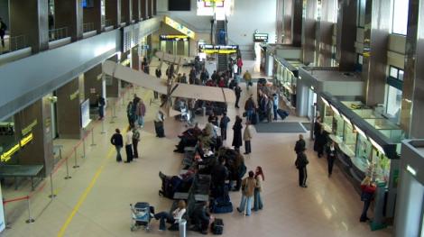 ATENȚIE! Reguli noi privind bagajul de mână, pe Aeroportul Otopeni-Henri Coandă!