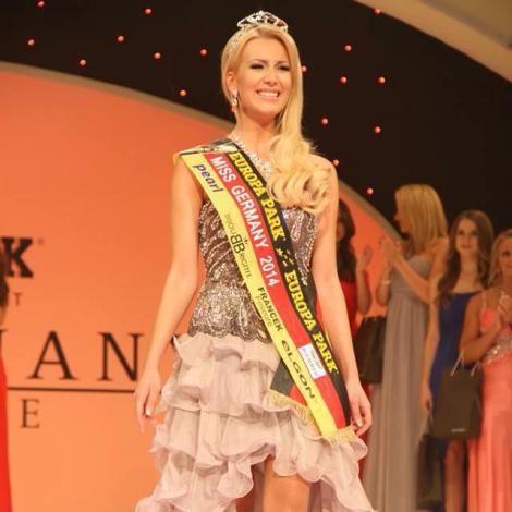 O blondă apetisantă, de 19 ani, aleasă Miss Germania 2014