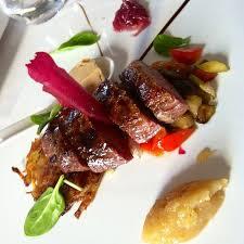 De Valentine`s Day, pregătește-i iubitului o surpriză culinară. Chef Hadad &icirc;ți recomandă piept de rață caramelizat!