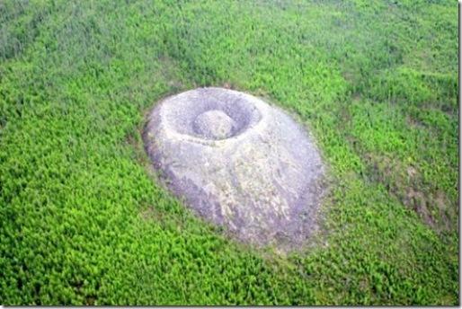 Misterul descoperit &icirc;n SIBERIA, pe care nimeni nu &icirc;l poate descifra. "Un METEORIT ar fi căzut pe Păm&acirc;nt, &icirc;n acest loc"