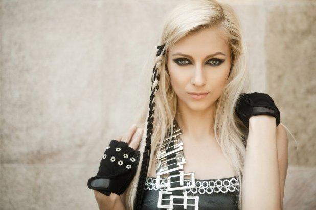 Fetelor, atenţie! Lora oferă cele mai importante sfaturi de &icirc;nfrumuseţare