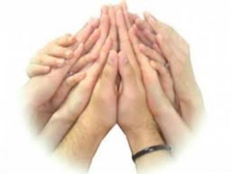 Băiatul care la 18 ani c&acirc;ntărea c&acirc;t un copil de cinci, a murit