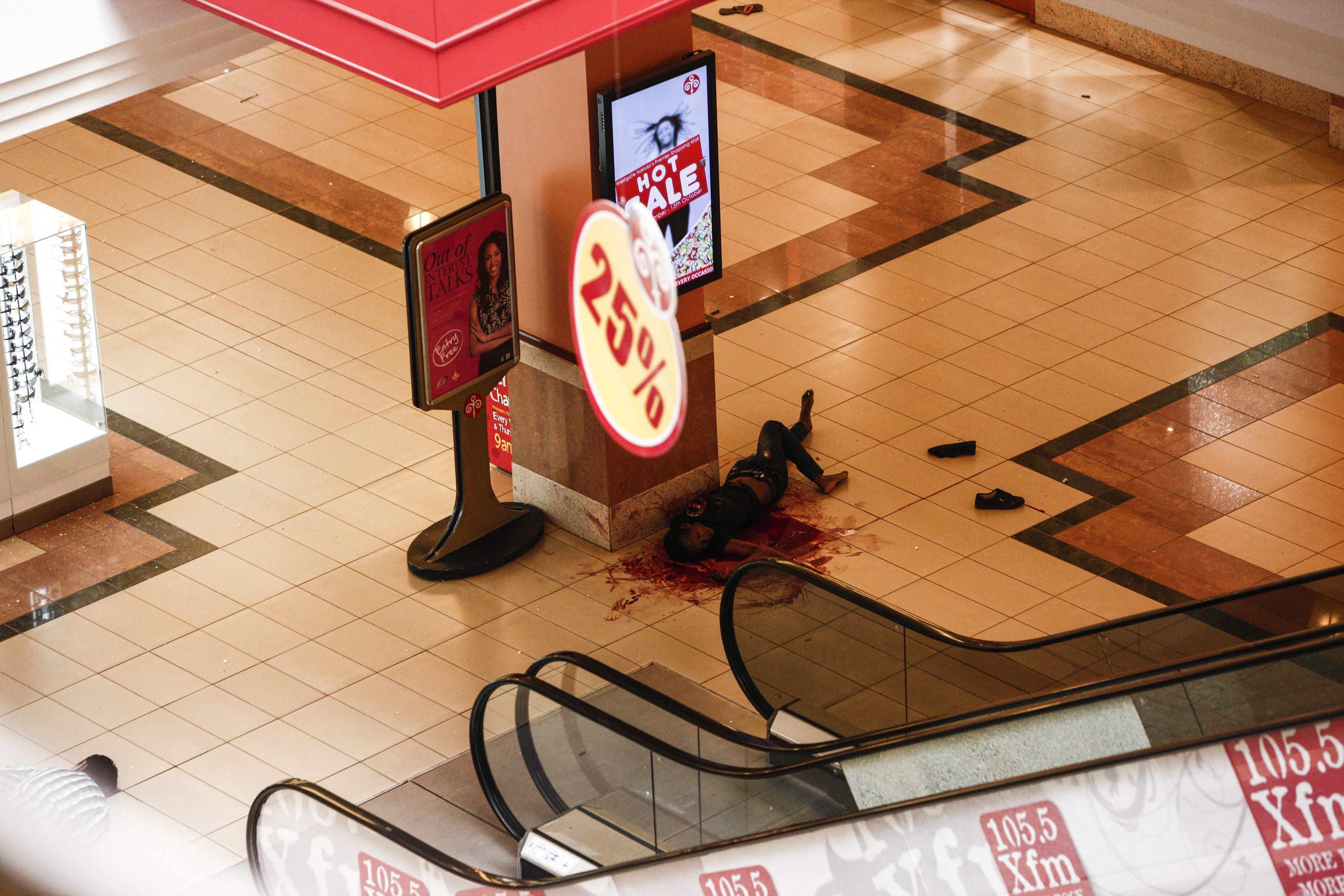 Parcarea la mall, pe bani. Cine plănuiește asta