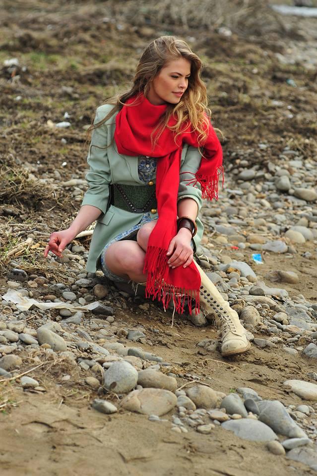 O minunăție de fată... La mulți ani, Flavia Hojda!