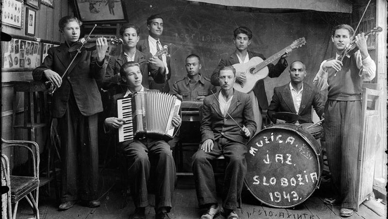 Muzicanți din Slobozia, în 1943