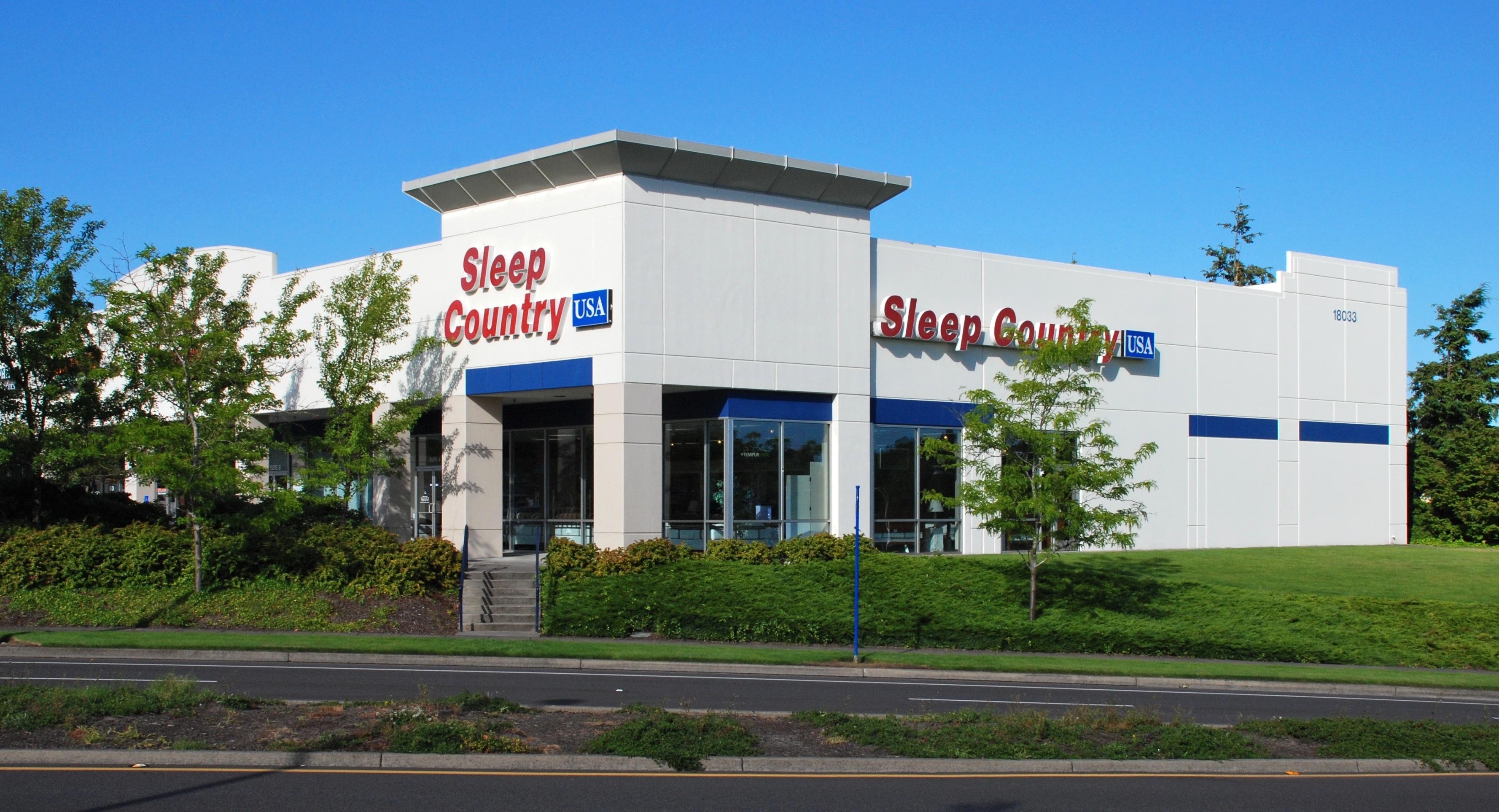 Un hoţ din SUA a &icirc;ncercat să jefuiască o benzinărie cu un ghiveci pe cap