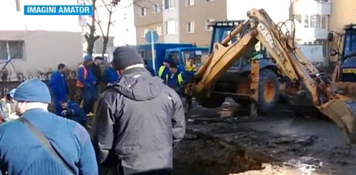 Dorel loveşte din nou! A spart o ţeavă de apă care alimentează tot Brașovul