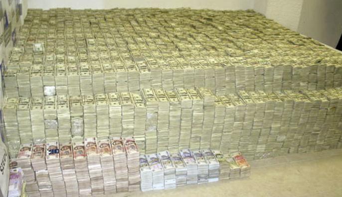 Nu i-a venit să creadă: "M-am rugat la Dumnezeu să &icirc;mi trimită nişte bani, dar nu at&acirc;t de mulţi"