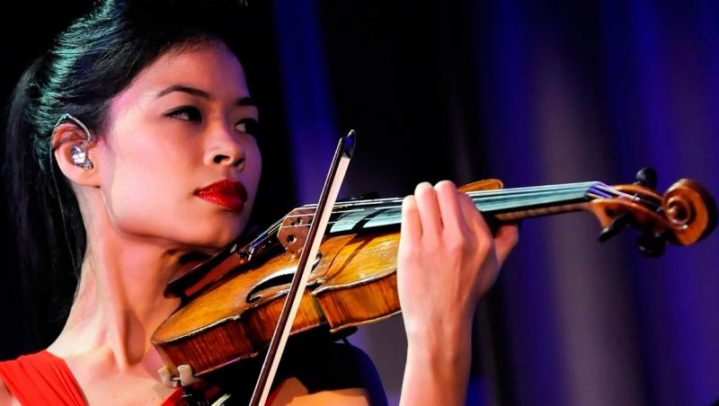 Vanessa Mae a dat arcușul pe bețe: de la violonista celebră la schioarea de la Soci