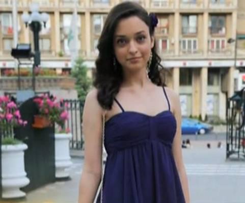 Iulia Ionescu s-a &icirc;ntors la mănăstire!