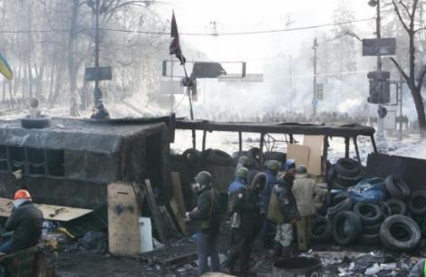 Protestatarii din Kiev au luat ostatici peste 60 de poliţişti!