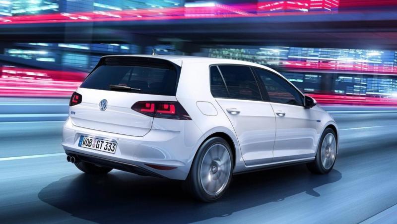 Volkswagen Golf GTE - GTI-ul curentat merge 50km fără benzină