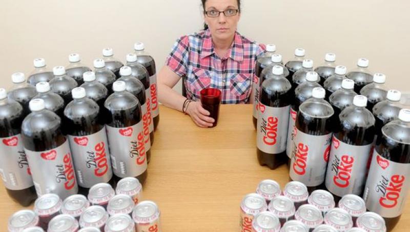 FOTO: Vezi cum arată femeia care bea 10 litri de cola pe zi