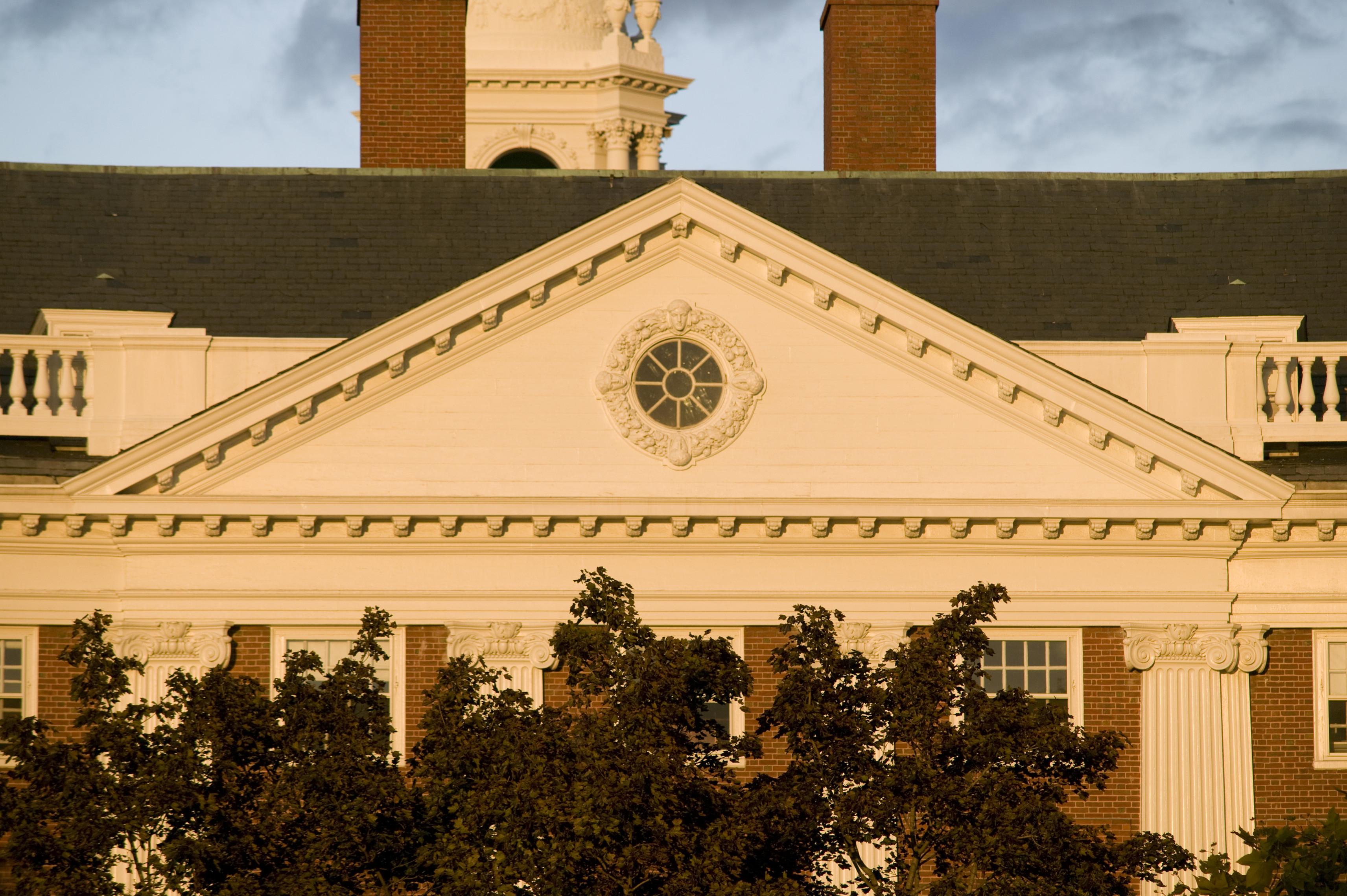 Să-ţi trimiţi copilul la studii &icirc;n străinătate a devenit o modă