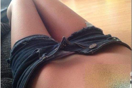 Imaginea care i-a &icirc;nfuriat pe protestatarii din Ucraina. CINE apare &icirc;n aceste fotografii INDECENTE