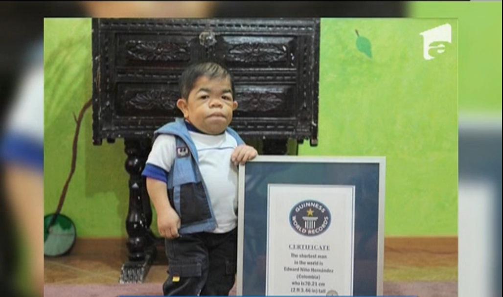 Titlul de cel mai scund bărbat din lume i-a salvat unui columbian