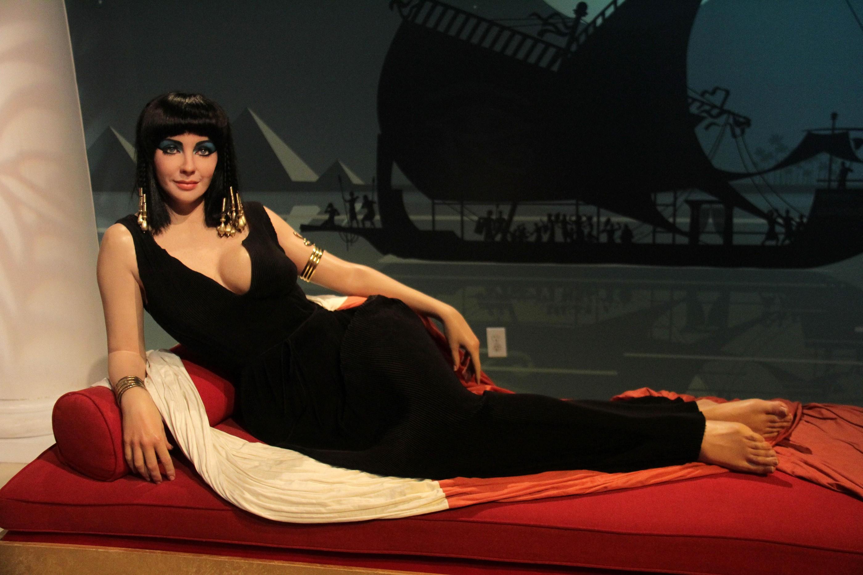 FOTO! Răsfăţata Hollywood-ului,Elizabeth Taylor, ar fi &icirc;mplinit 82 de ani!