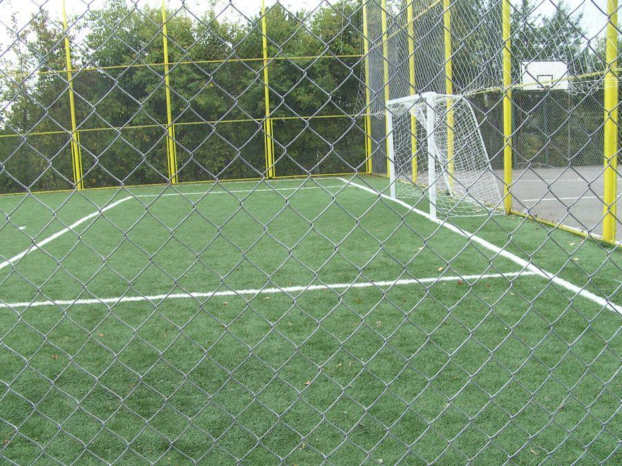 Speranţe fr&acirc;nte la 19 ani. Un t&acirc;năr fotbalist din Constanţa a rămas paralizat