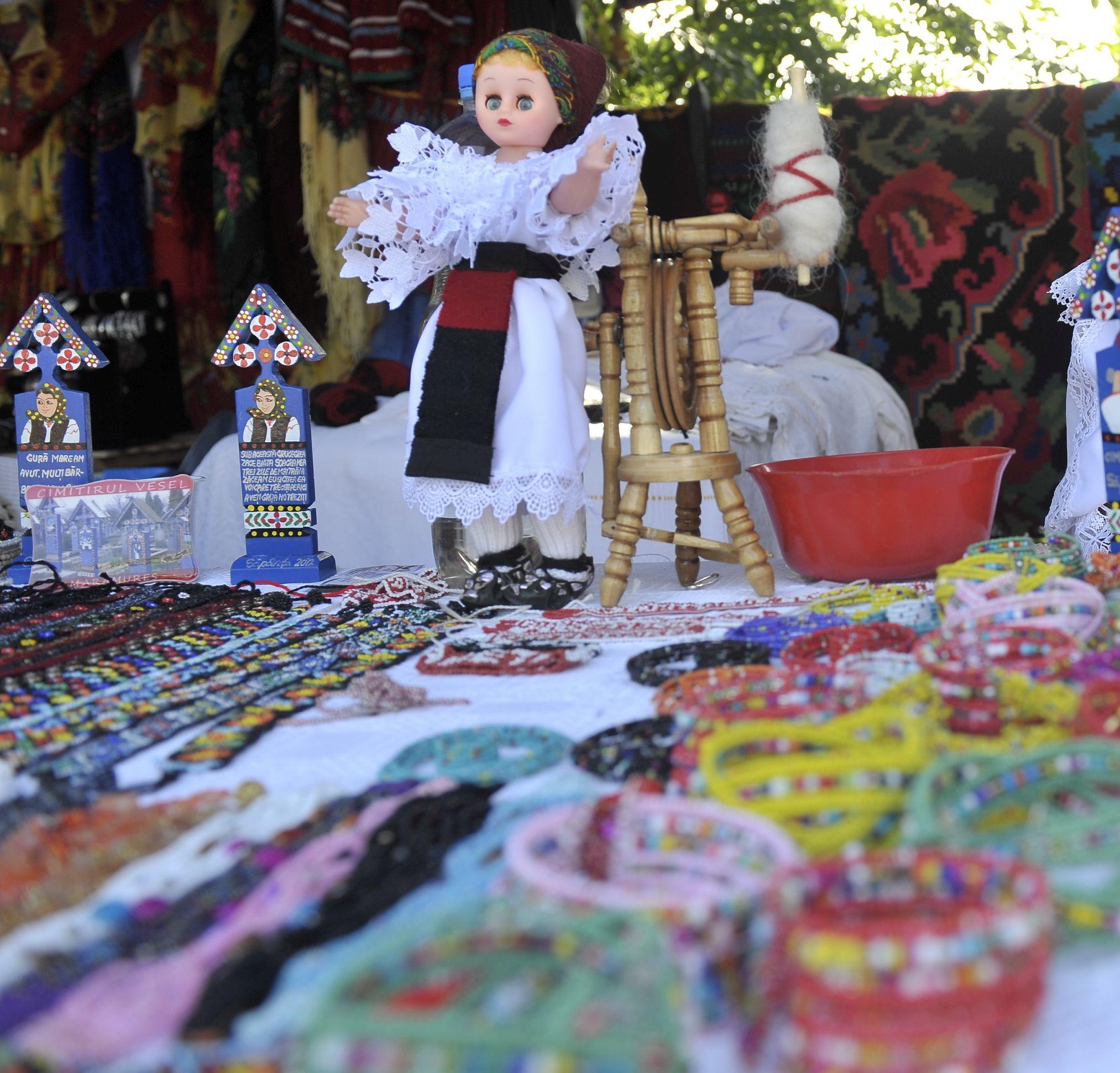 "Mama mărgelelor" vine din Ţara Oaşului