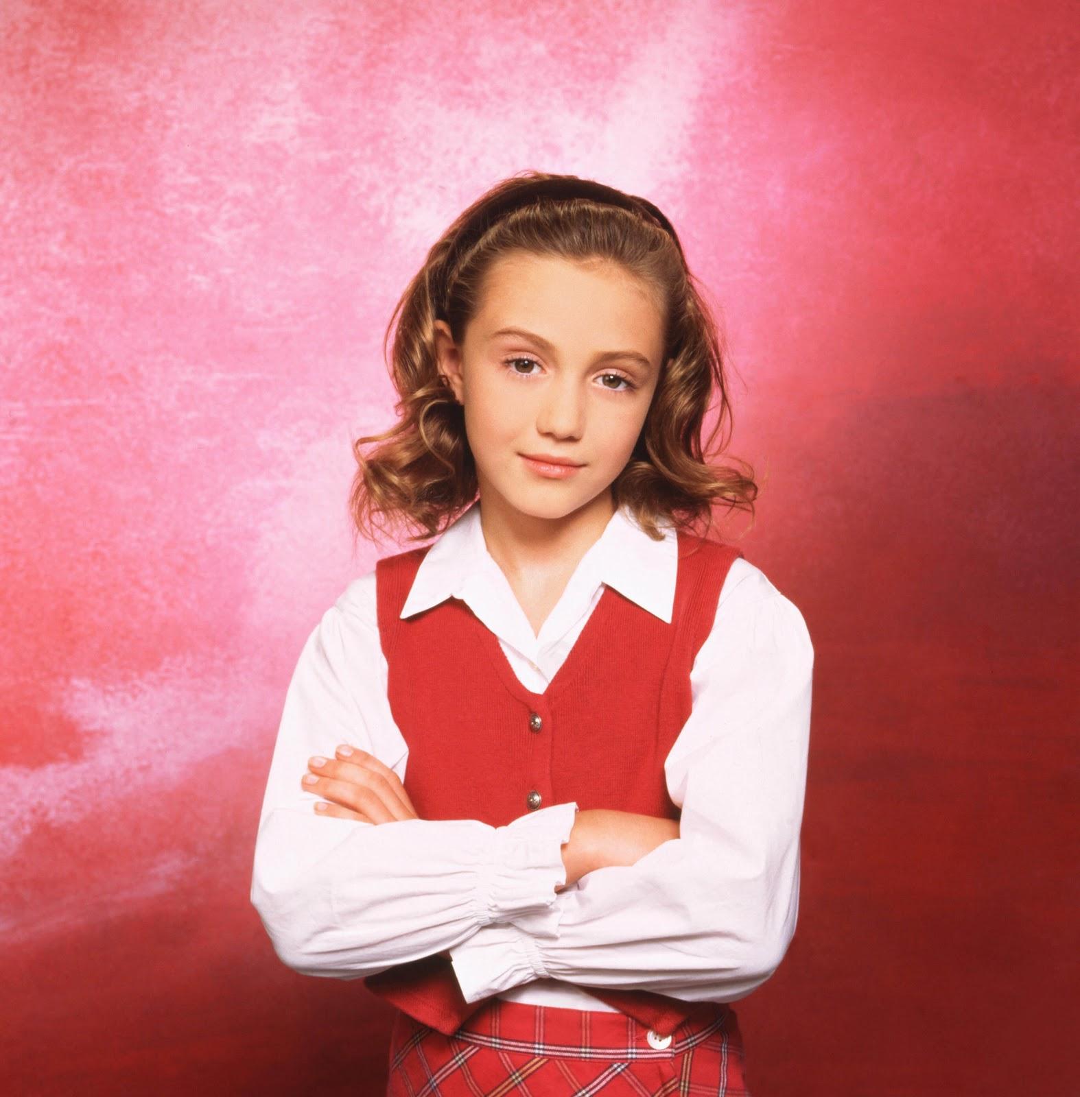 Galerie FOTO! Grace Sheffield, fetiţa din "Dădaca", a ajuns una dintre cele mai dorite femei din lume!