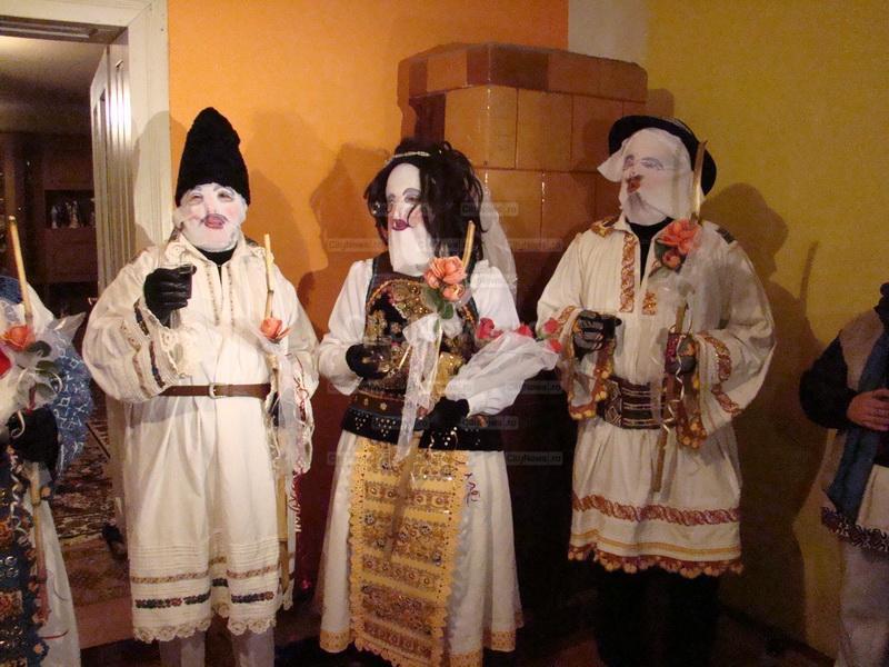 H&acirc;zii au dat din bici, p&acirc;nă au speriat toate spiritele rele