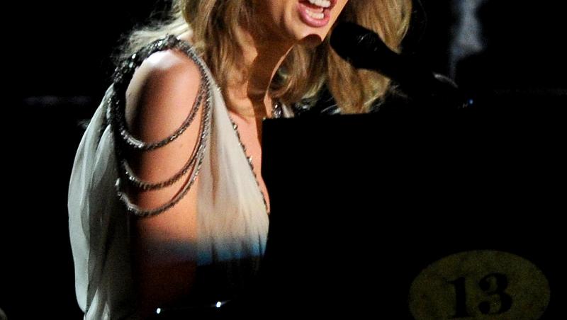 Momente tensionate pentru Taylor Swift, în timpul unui concert, la Londra!