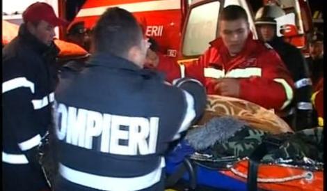 Medicii supravieţuitori ai accidentului aviatic din Apuseni au ajuns în Bucureşti