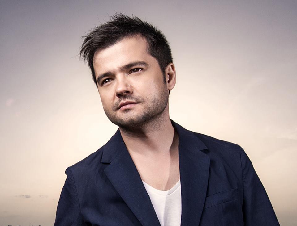 Fanii lui sunt trişti! Laurenţiu Duţă a plecat din Rom&acirc;nia!