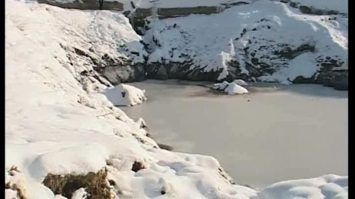 Lacul sărat din Brăila a &icirc;ngheţat