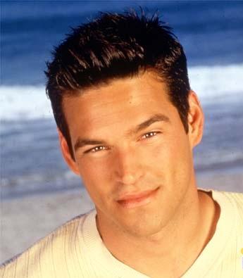 Sigur te uitai la "Sunset Beach"! Iată transformarea celui mai sexy personaj masculin: Cole!