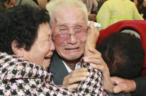 Emoţii pentru coreeni! Autorităţile negociează reuniunea familiilor separate de război
